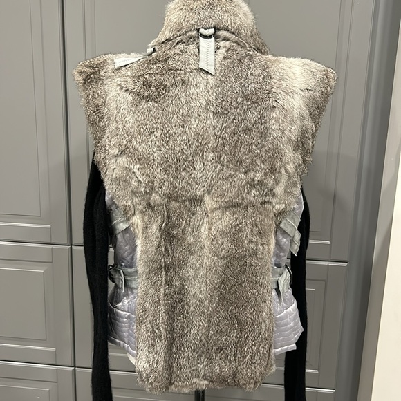 Rabbit Fur Vest with adjustable fit - Picture 3 of 16